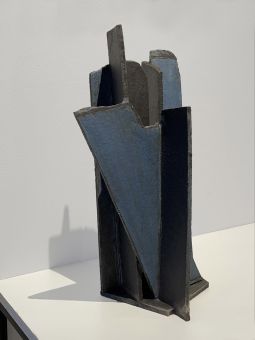 Balance in Chaos - 20 x 18 x 52 cm - 2022