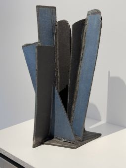 Balance in Chaos - 20 x 18 x 52 cm - 2022