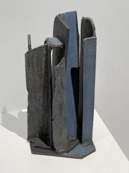 Balance in Chaos - 22 x 24 x 52 cm - 2022